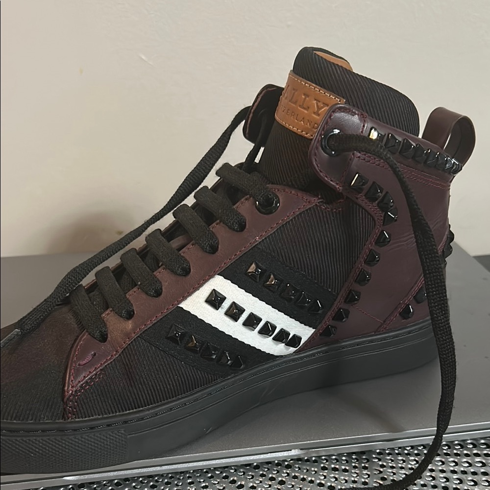 Bally Black and Brown High-Top Sneakers with Sporty Design